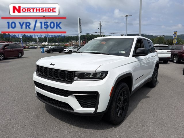 2026 Jeep Grand Cherokee Laredo Altitude in Bright White Clear-Coat Exterior Paint — front three-quarter view
